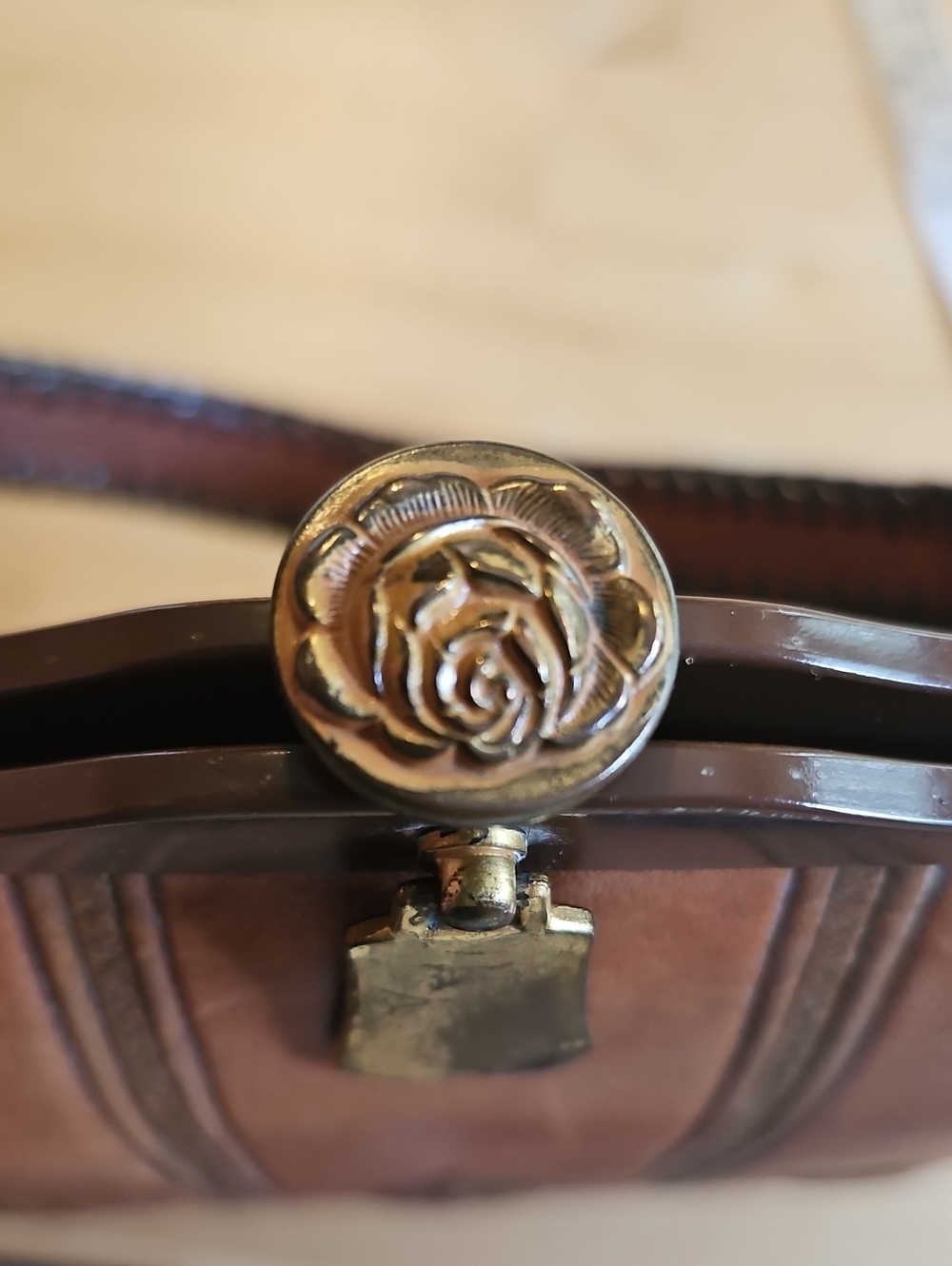 Vintage Jemco Art Nouveau Purse With Daisy Design Coin Pocket - Picture 5 of 13